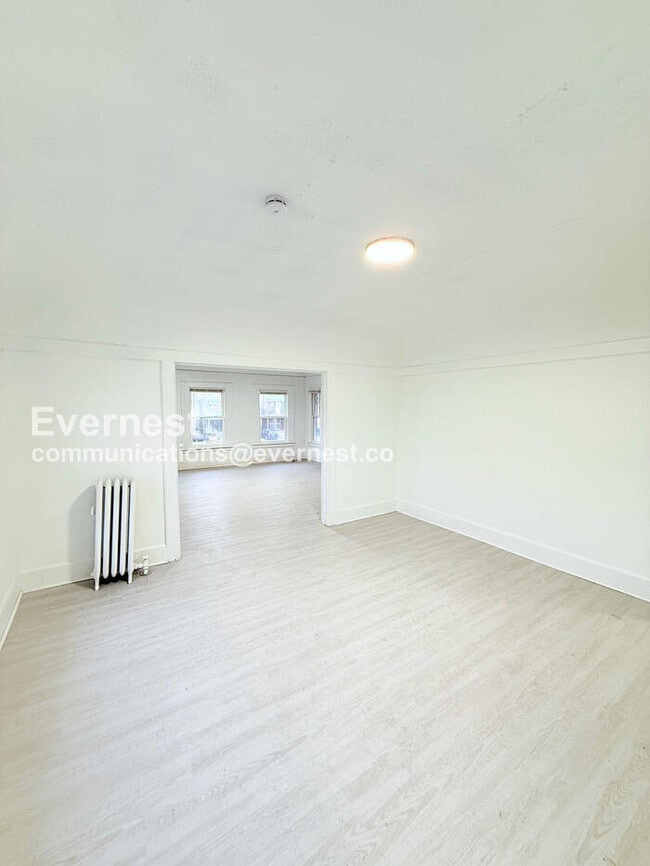 Foto del edificio - 8939 Dexter Ave