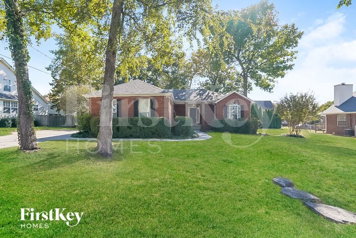 Foto principal - 618 Rocky Ridge Cir