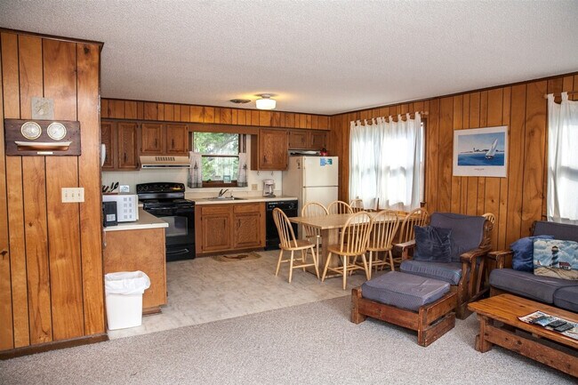 Foto del edificio - 54225 Shoresurf Ln