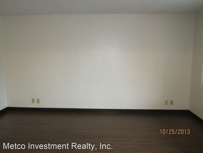 Building Photo - 1754 J St