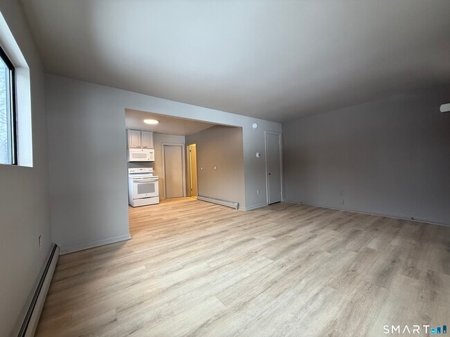 Building Photo - 388 S Main St