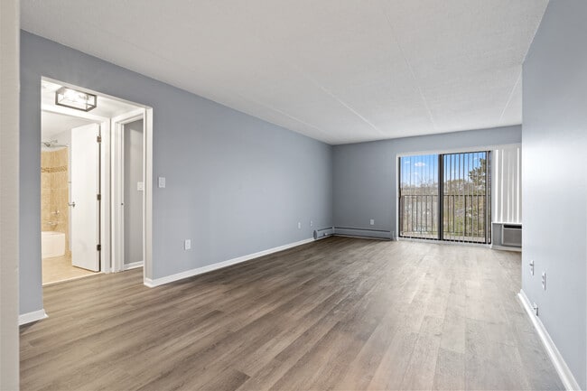Building Photo - 35300 Woodward Ave