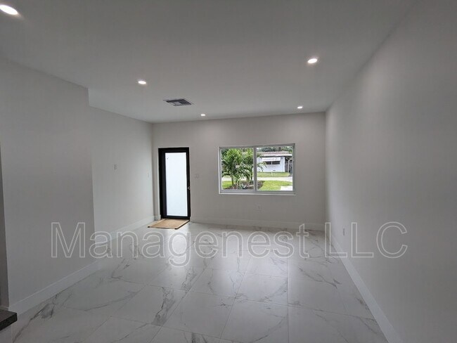 Foto del edificio - 1463 SW 29th Ave