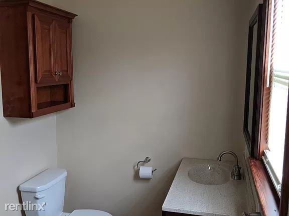 Building Photo - 2 br, 1 bath Apartment - 12 First Street