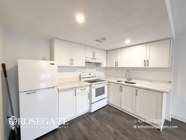 Building Photo - All-Inclusive, Pet-Friendly 1-Bedroom Basement Apartment with Internet & Parking in Scarborough