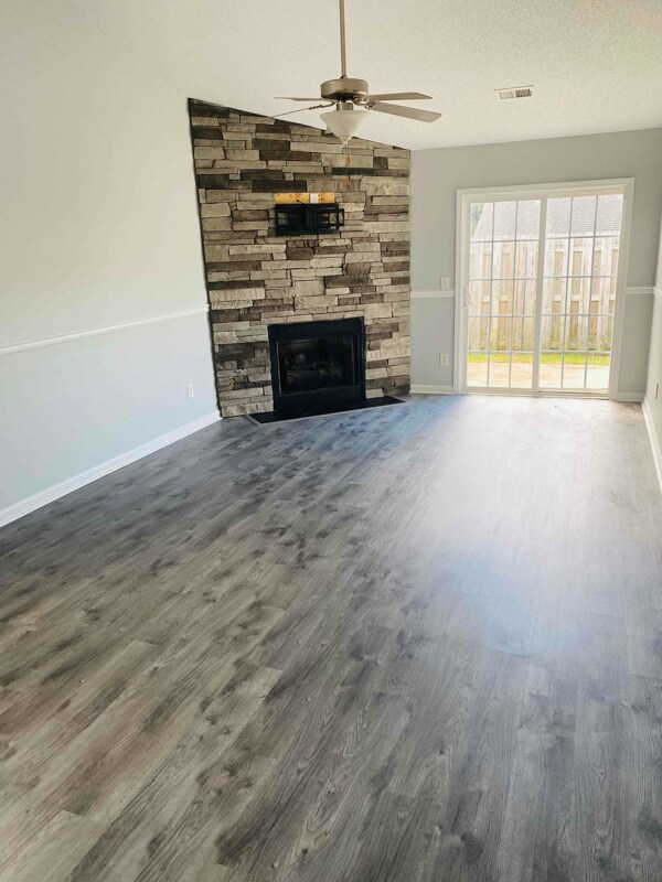 Foto del edificio - 247 Blue Savannah St