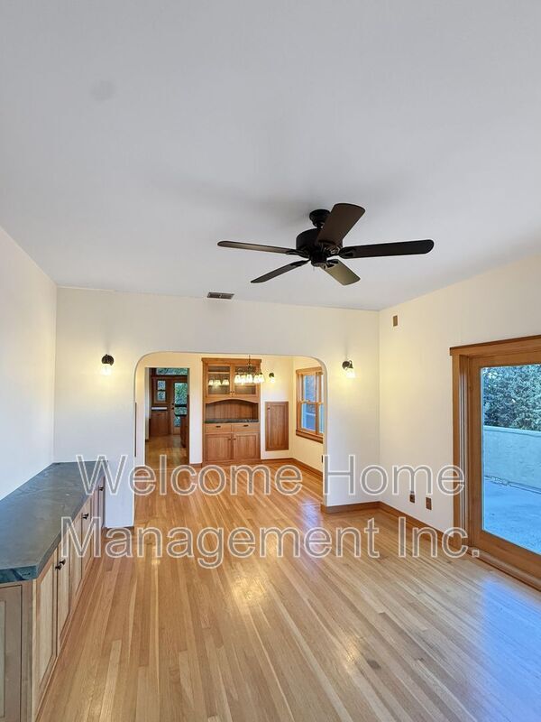 Building Photo - 127 Escobar St