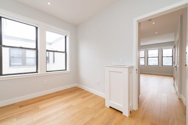 Foto del edificio - Top-tier and unique apartment with 'metal-object'