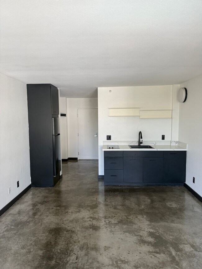 Interior Photo - The Flat at DTLA