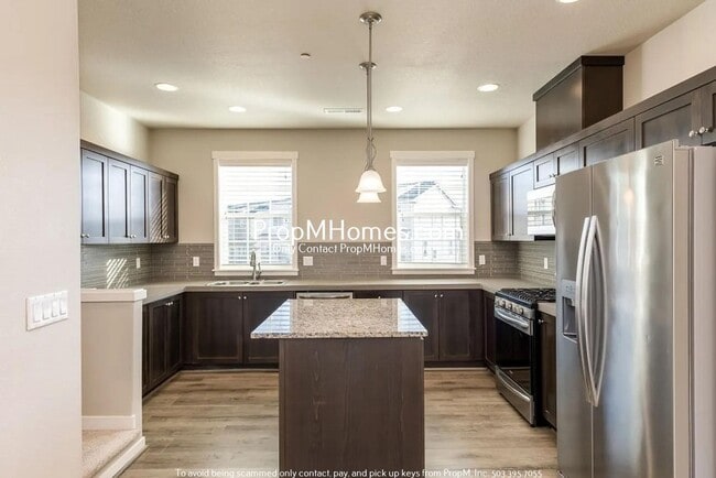 Building Photo - Gorgeous Two Bedroom Townhome in Villebois!