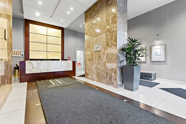 Foto del edificio - 655 W Irving Park Rd