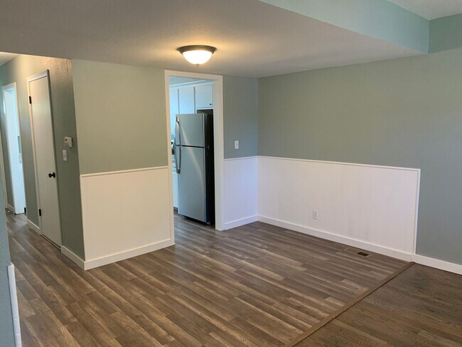 Building Photo - 2BR Townhome in Rogers