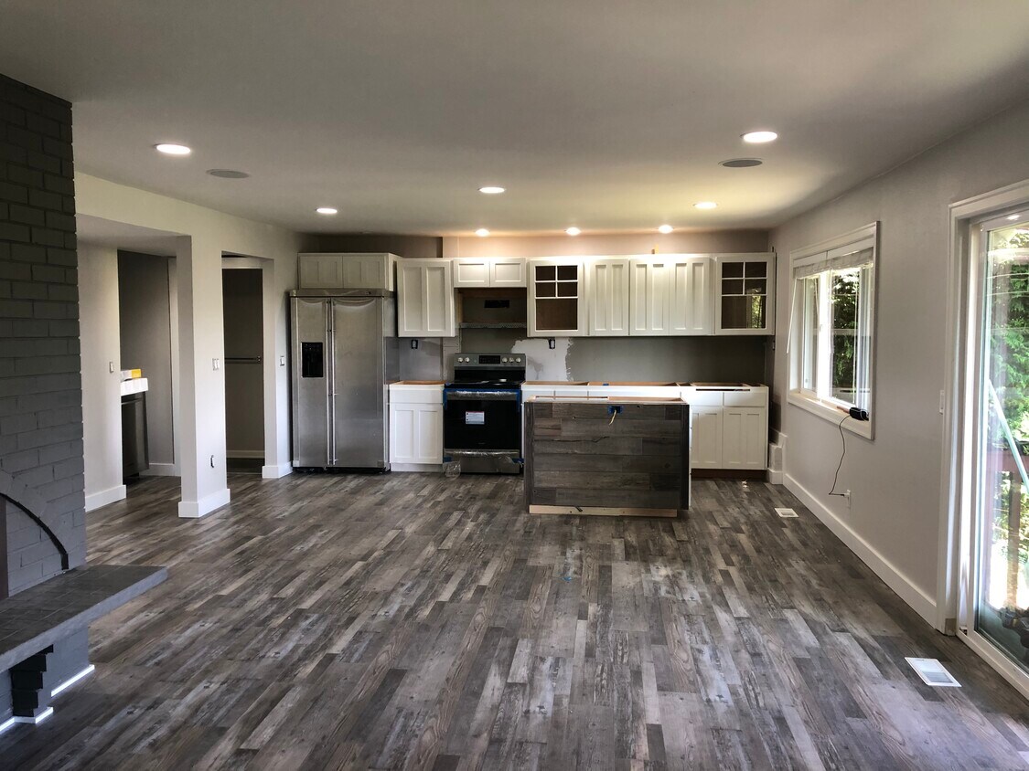 7221 Yew St, Everett, WA 98203 Townhome Rentals in Everett WA