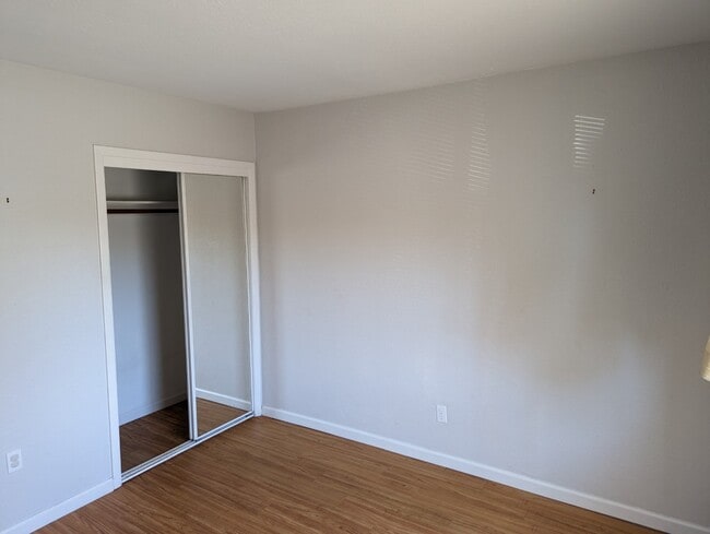 Front Bd clo. and door - 3646 E Blacklidge Dr