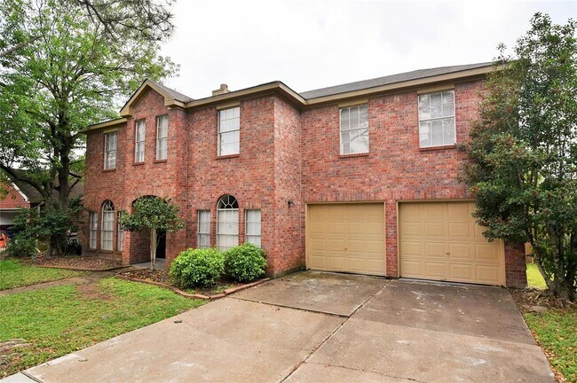 Building Photo - 8154 Brentford Dr