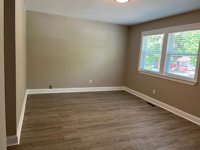 Foto del edificio - 229 Glenrock Dr