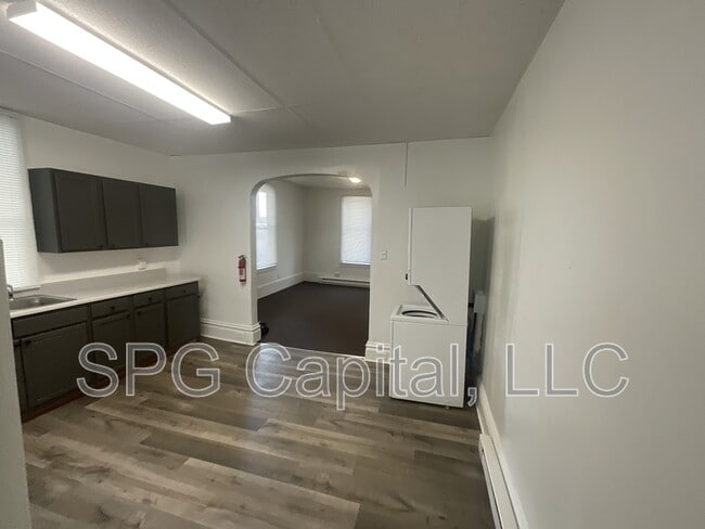 Foto del edificio - 334 S 3rd St