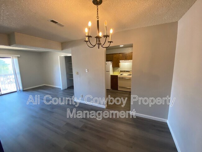 Foto del edificio - 267 N 8th St