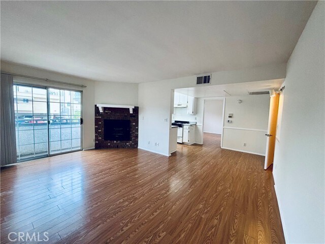 Foto del edificio - 3632 Dunn Dr