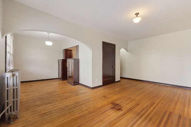 Foto del edificio - 5230 E Washington St