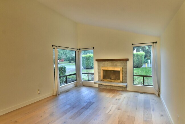 Foto del edificio - 4bd/3ba Mukilteo House