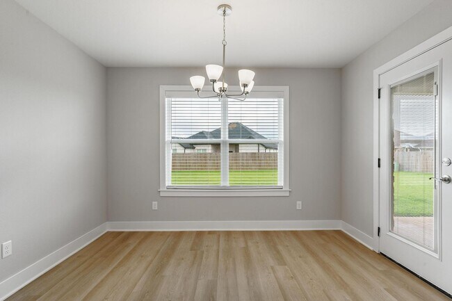 Building Photo - Modern Brick Home Near George Park in Spri...