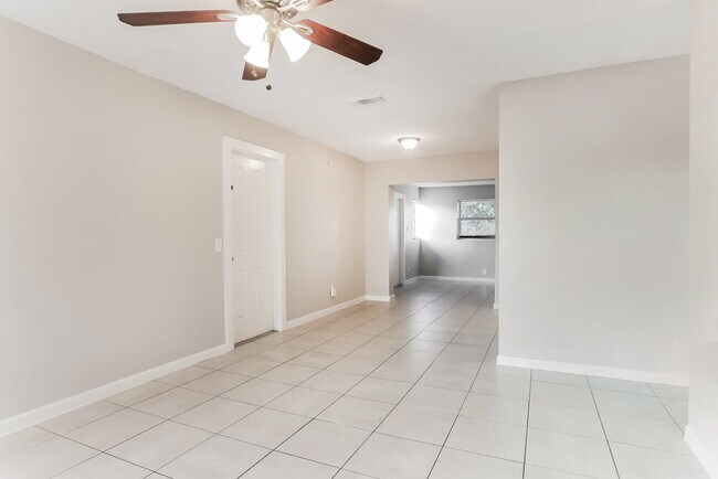 Foto del edificio - 2080 NW 5th Terrace