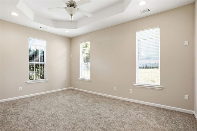 Building Photo - 405 Chadwick Cmns