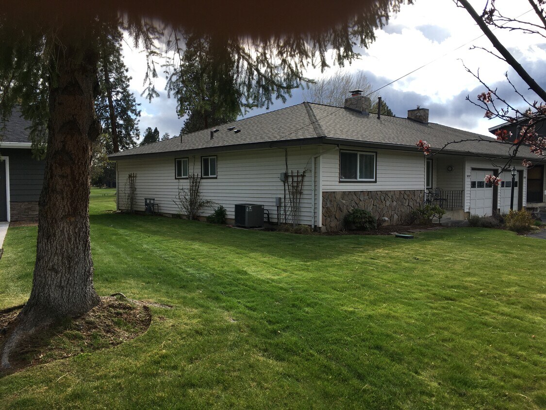 Primary Photo - 20237 Fairway Dr