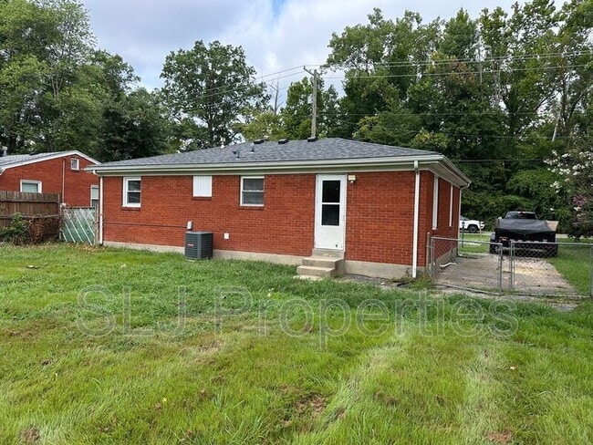 Building Photo - 1622 Greyling Dr