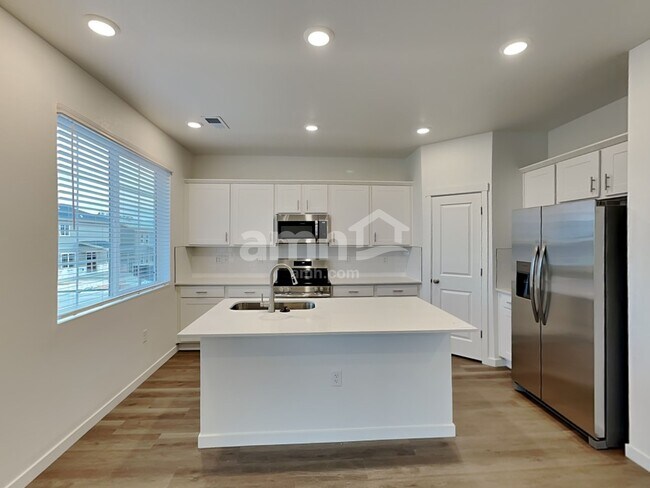 Foto del edificio - 6620 S Newbern St