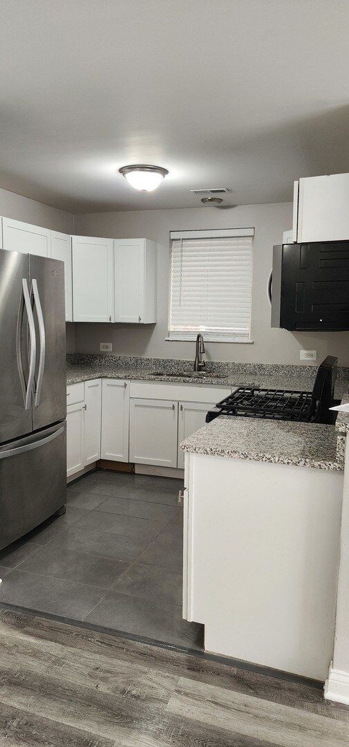 Foto del edificio - 642 W 123rd St