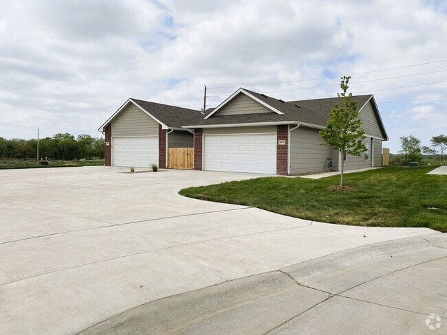5474 N Colburn Ct