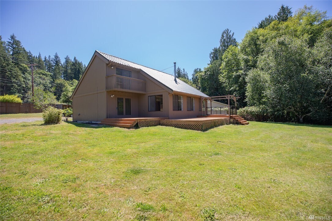8985 Miller Rd NE, Bainbridge Island, WA 98110 House Rental in