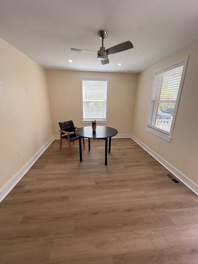Photo - Beautifully Rebuilt Three Bedroom Duplex Near Four Mile Run and I-395 House