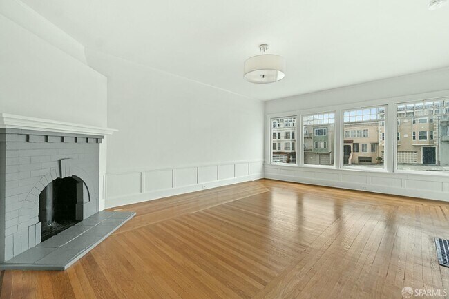 Foto del edificio - 7144 Geary Blvd