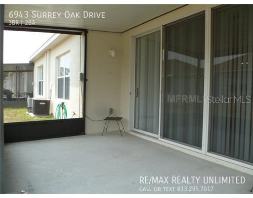Building Photo - Covington Park Villa  - 6943 Surrey Oak Dr...