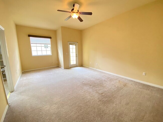 Foto del edificio - 7415 Arlington Grove Cir