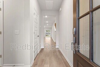 Building Photo - 1611 Manuka Ln