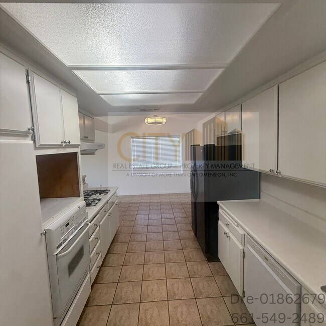 Foto del edificio - 11017 Baron Ave