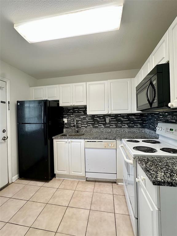 Building Photo - 203 Pine Tulip Ct
