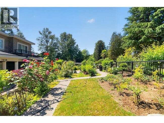 Photo du bâtiment - 7038 Fielding Ct