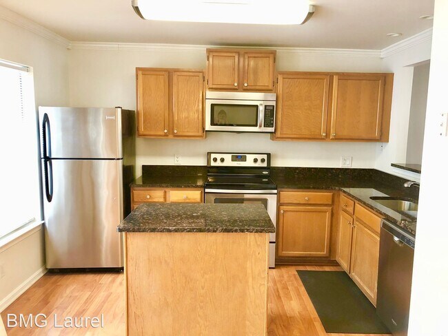 Foto del edificio - 2 br, 2.5 bath House - 4830 Dorsey Hall Dr...
