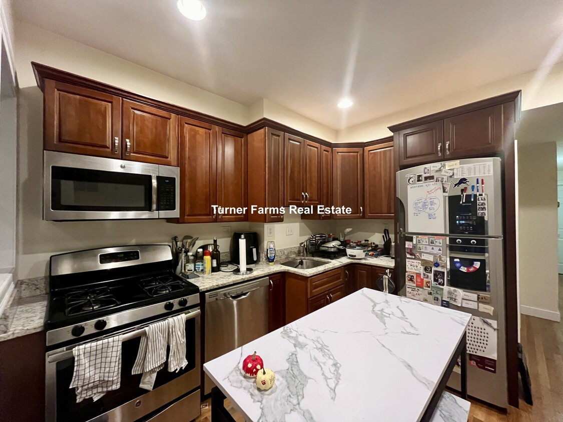 Foto principal - 1029 Tremont St