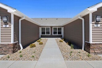 Building Photo - Redwood Portage