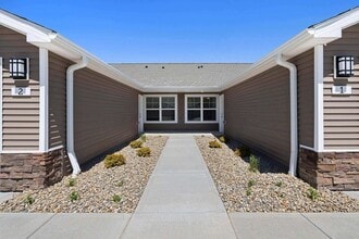 Building Photo - Redwood Portage