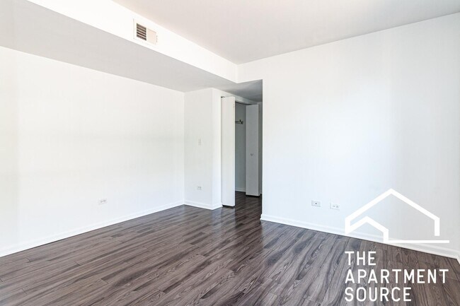 Foto del edificio - 925 W Carmen Ave