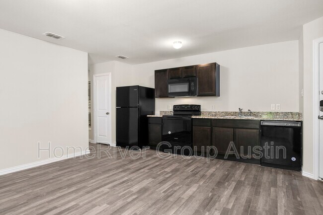Foto del edificio - 1011 W 30th St