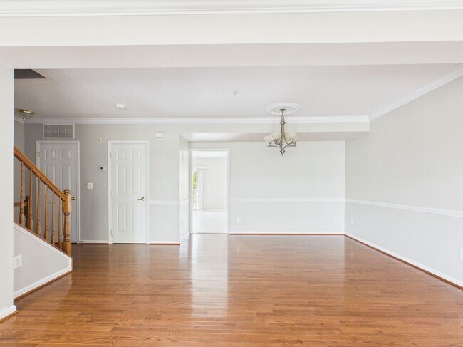 Building Photo - 4587 Whittemore Pl