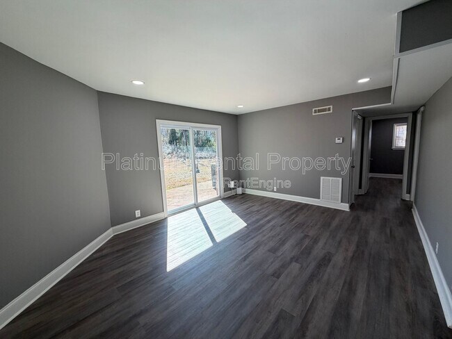 Foto del edificio - 1492 Waverly Way